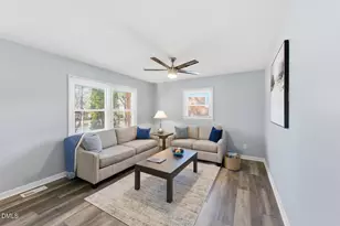 829 Greenwich St, Raleigh, NC 27610 - Photo 5