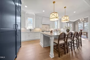 126 E Drewry Ln, Raleigh, NC 27609 - Photo 3