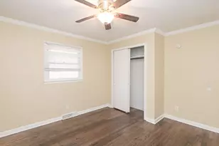 429 Lakeshore Dr, Hillsborough, NC 27278 - Photo 25