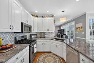 4932 Gable Ridge Ln, Holly Springs, NC 27540 - Photo 9