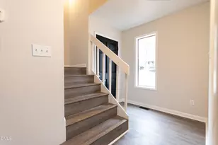 6001 Applewood Ln, Raleigh, NC 27609 - Photo 15