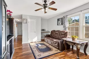 6201 Barrington Village Ln, Raleigh, NC 27610 - Photo 7