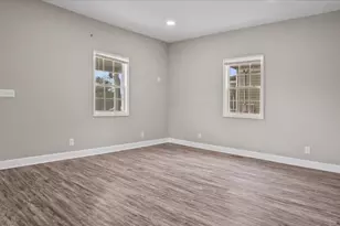 1284 Railroad St, Henderson, NC 27536 - Photo 11