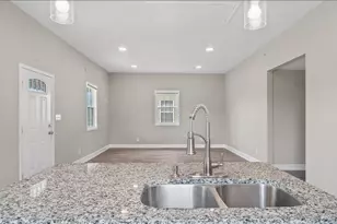 1284 Railroad St, Henderson, NC 27536 - Photo 9