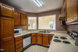 609 Windsong Ln, Durham, NC 27713 - Photo 3