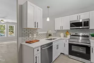 4242 Kaplan Dr, Raleigh, NC 27606 - Photo 7