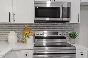 4242 Kaplan Dr, Raleigh, NC 27606 - Photo 9