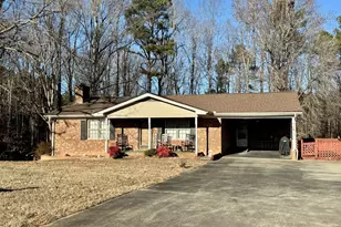 121 Cokesbury Ct, Henderson, NC 27537 - Photo 3