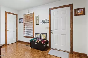 209 Arlington Cir, Sanford, NC 27330 - Photo 11