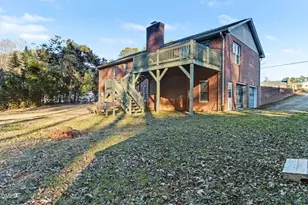 209 Arlington Cir, Sanford, NC 27330 - Photo 9