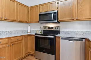 132 Edgehill Pkwy, Cary, NC 27513 - Photo 15