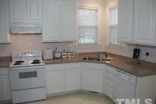 3319 Swinford Ct, Raleigh, NC 27604 - Photo 3