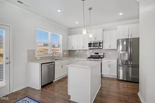 185 Stornoway Ln, Clayton, NC 27527 - Photo 11