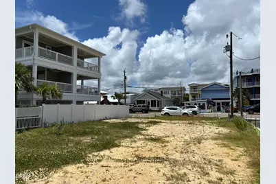 310 Fort Fisher Boulevard N, Kure Beach, NC 28449 - Photo 5