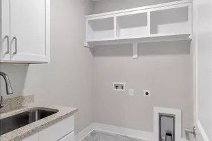 1104 Tobacco Row Ct, Zebulon, NC 27597 - Photo 13