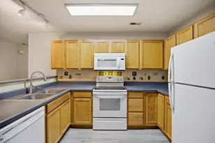 3000 Trailwood Pines Ln, Raleigh, NC 27603 - Photo 7