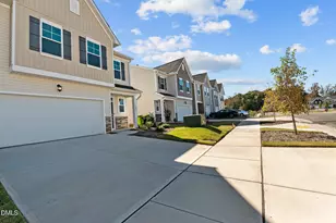 2202 Tulip Bloom Ln, Morrisville, NC 27560 - Photo 3