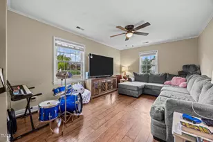 113 Joy St, Dunn, NC 28334 - Photo 5