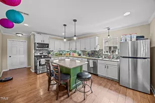 113 Joy St, Dunn, NC 28334 - Photo 9