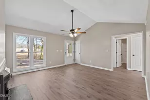 113 Chatham Ct, Archer Lodge, NC 27527 - Photo 9