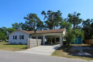 113 NE 57th St, Oak Island, NC 28465 - Photo 3