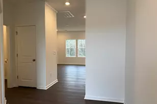 520 Venetian Dr, Sanford, NC 27330 - Photo 3