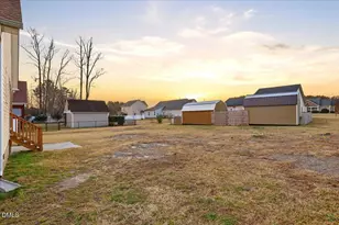 111 Oak St, Selma, NC 27576 - Photo 21