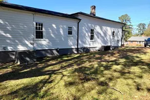 304 E Green St, Macclesfield, NC 27852 - Photo 3