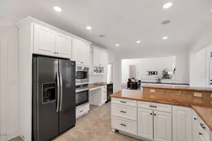 3705 Westbury Lake Dr, Raleigh, NC 27603 - Photo 13