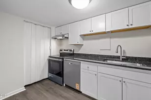 500 Umstead, Chapel Hill, NC 27516 - Photo 7