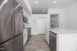 2441 Campus Shore Dr, Raleigh, NC 27606 - Photo 9