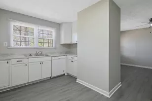 558 Horseshoe Rd, Fayetteville, NC 28303 - Photo 11