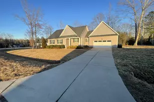 42 Eagle Swoop St, Zebulon, NC 27597 - Photo 1