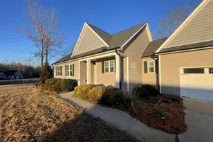 42 Eagle Swoop St, Zebulon, NC 27597 - Photo 3