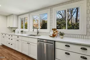 3704 Swann St, Raleigh, NC 27612 - Photo 7