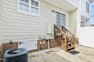 318 Madison Grove Pl, Cary, NC 27519 - Photo 17