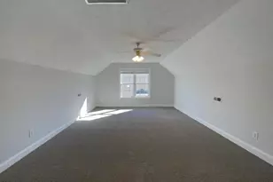 1124 Masterpiece Dr, Hope Mills, NC 28348 - Photo 9