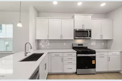 637 Fosterton Cottage Way, Raleigh, NC 27603 - Photo 3