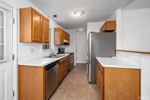 848 Darby St, Raleigh, NC 27610 - Photo 11