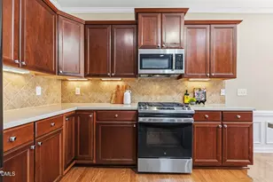 703 Nevins Pl, Cary, NC 27519 - Photo 19