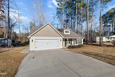 102 Lakeview Drive, Four Oaks, NC 27524 - Photo 5