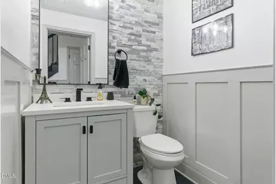 512 Stratford Drive, Zebulon, NC 27597 - Photo 7