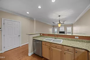 2705 Jamestown Ct, Burlington, NC 27215 - Photo 7