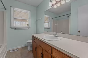 1412 Carolina Ave, Roanoke Rapids, NC 27870 - Photo 17