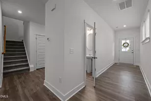 479 Clark Creek Ln, Cary, NC 27519 - Photo 3