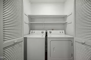 5530 Forest Oaks Dr, Raleigh, NC 27609 - Photo 9