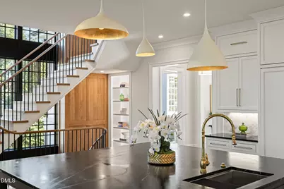 812 Manchester Drive, Raleigh, NC 27609 - Photo 9