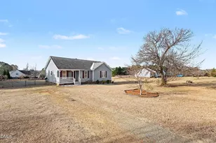 908 Olive Dr, Garner, NC 27529 - Photo 5