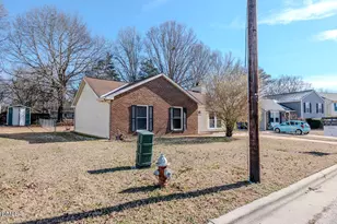 1916 River Knoll Dr, Raleigh, NC 27610 - Photo 5