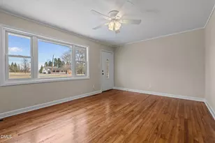 527 Glenwood Dr, Sanford, NC 27330 - Photo 9